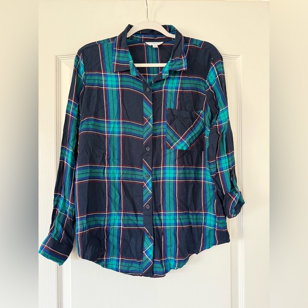 NWOT - Time and Tru - Navy and Teal Plaid Button Down Shirt - Size Medium